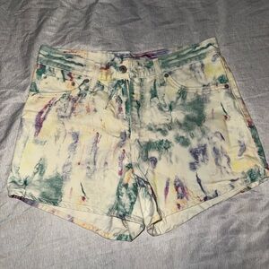 Multicolor Levi’s 80s Mom Shorts